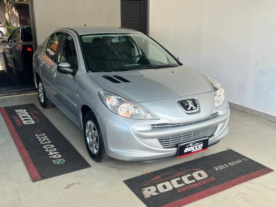PEUGEOT 207 1.4 XR PASSION 8V FLEX 4P MANUAL PEUGEOT 207 1.4 XR PASSION 8V FLEX 4P MANUAL